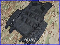 Older Blackhawk Navy SEAL Tactical Training Shooters Vest Size 5 H Black